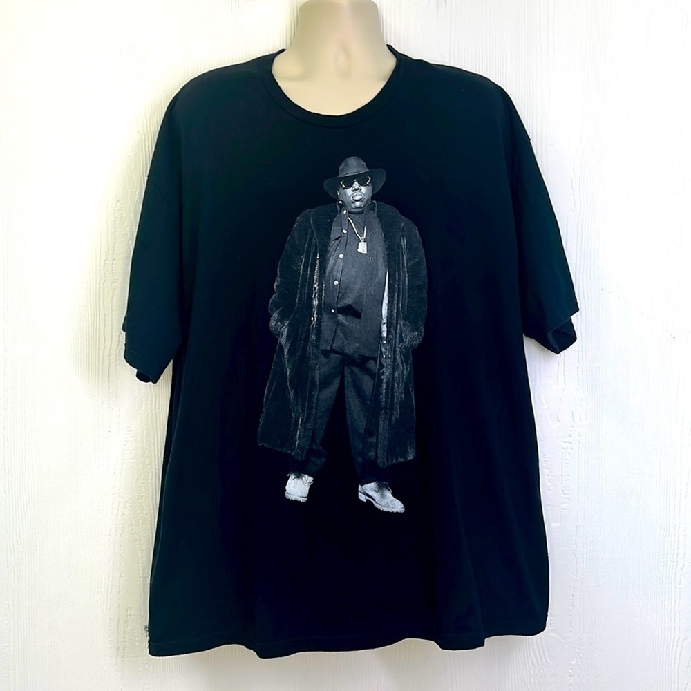 The notorious BIG - Black And White Biggie In Long Mink Graphic T Shirt XXL